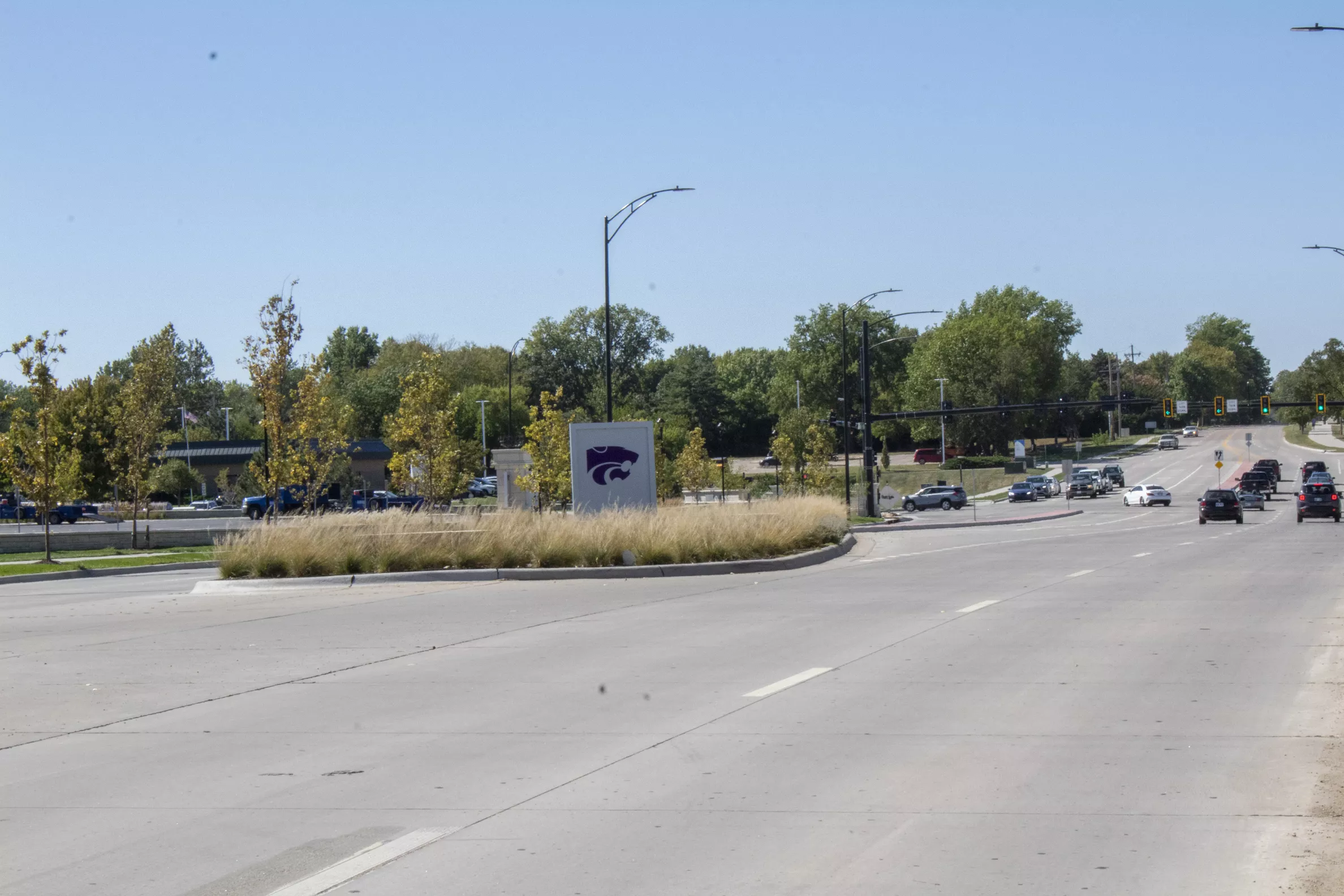 19-1331 NCC Kimball & College Median.jpg