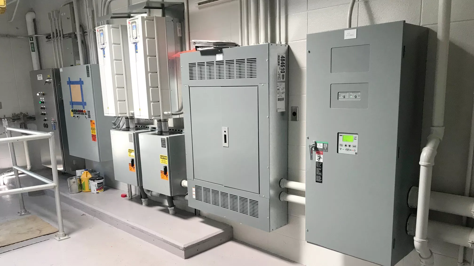 20-1235E Emp LS 2 - 14.jpg