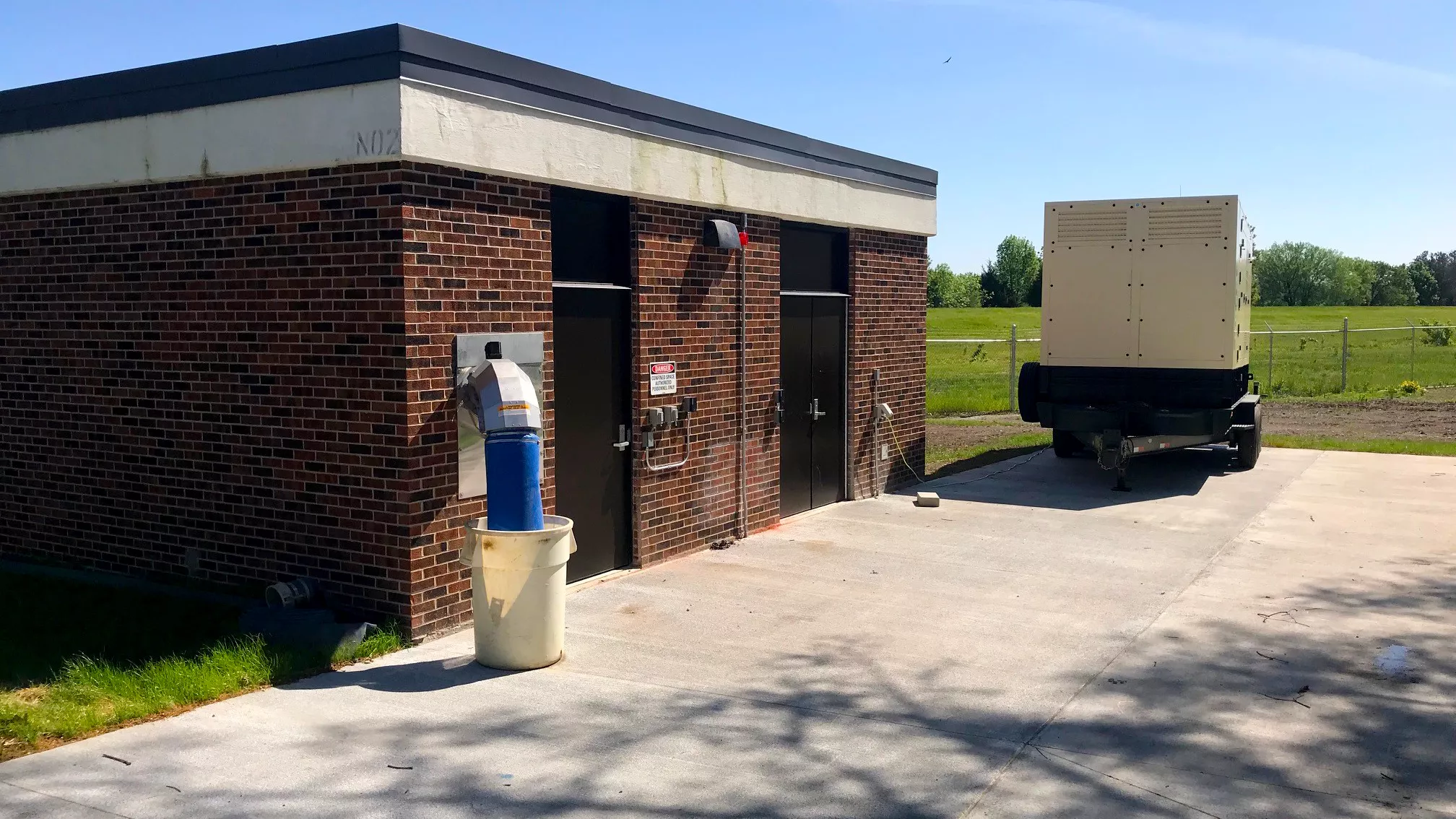 20-1235E Emp LS 2 - 8.jpg